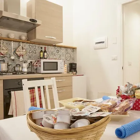 Donna Mariella Tatil Evi Napoli