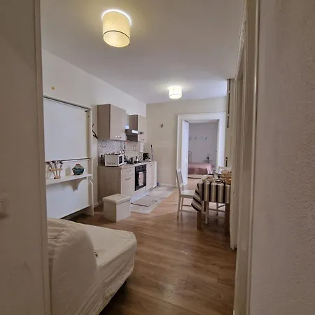 Donna Mariella * Napoli