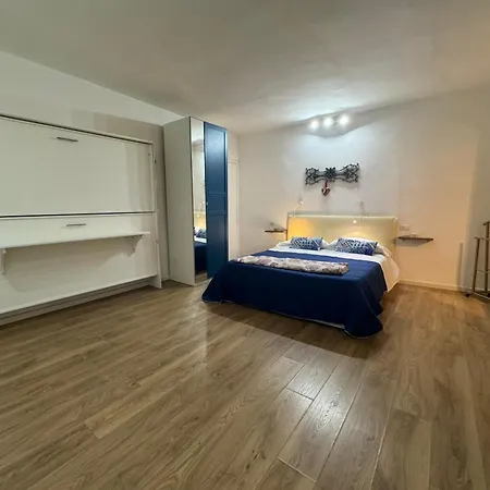 Donna Mariella Napoli